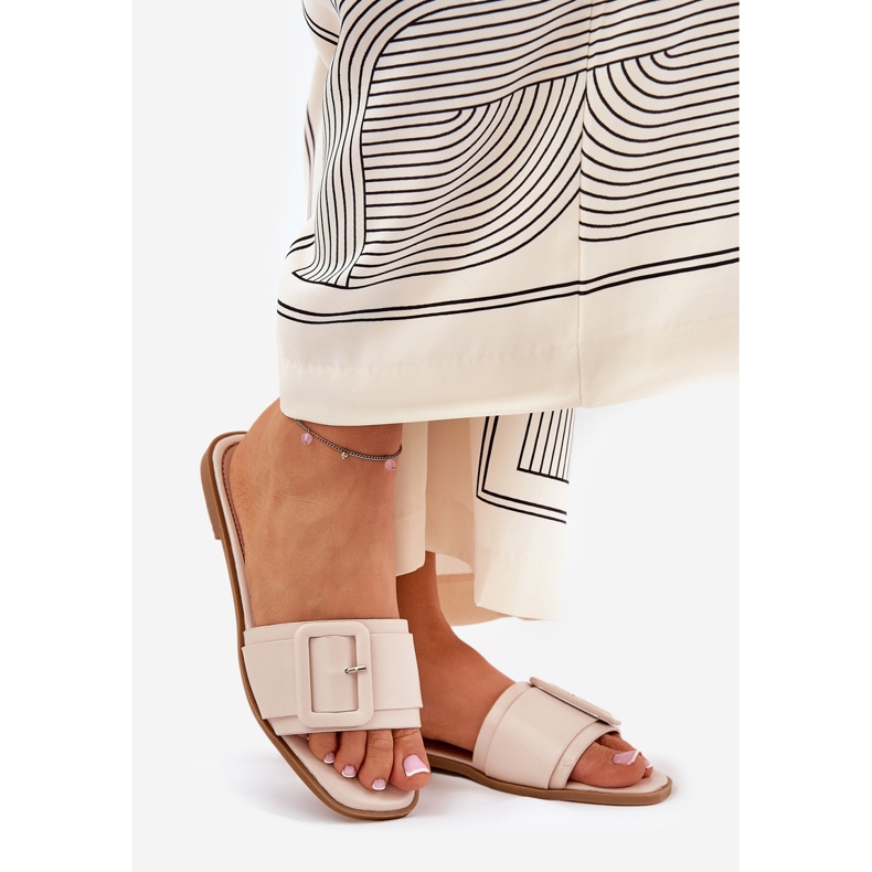 Flache Öko -Leder -Frauenzusammenfassungen mit beige Schnalle 1