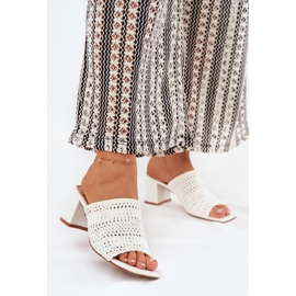 Damenflip flops mit weißen Absätzen 2