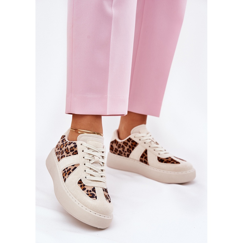 Frauen -Turnschuhe mit Leopardendruck auf der Plattform Beige 2