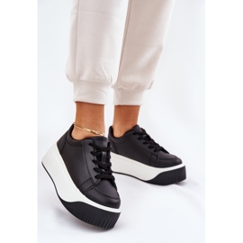 Turnschuhe auf einer massiven Plattform glatt schwarz 2