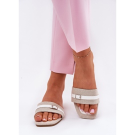 Flat-Frauen-Flip-Flops mit beige-weißem Gürtel und Schnalle 2