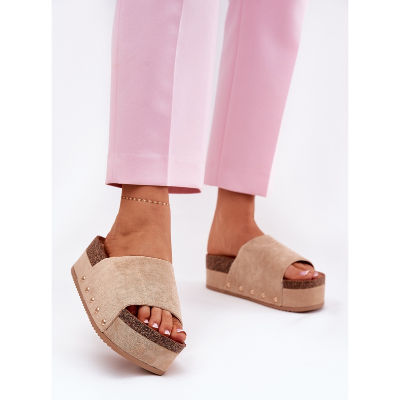 Frauenschuhe auf der massiven Plattform Eco Suede Khaki beige 2