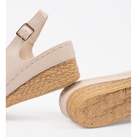 Goodin Leichte Sandalen auf einem niedrigen Keil beige 2