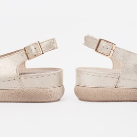 Goodin Goldene Sandalen mit Lederinnensohle 1