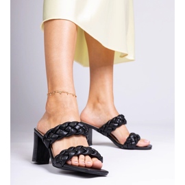 Schwarze High Heels 1