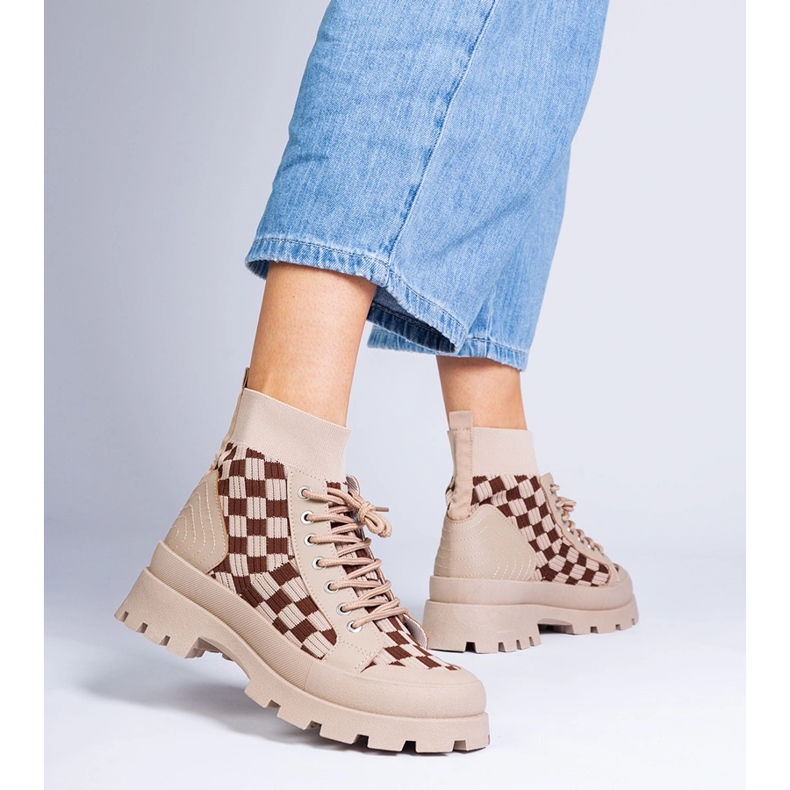 Brown Boots -Sneaker auf der Plattform braun 1