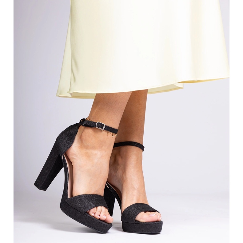 Schwarze Frauen hohe Glitzer -Sandalen 2