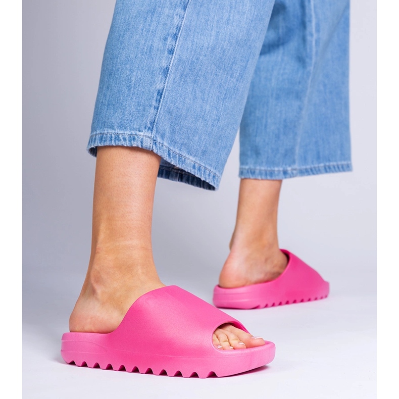 Frauenfuchsia -Gummi -Flip -Flops für Frauen rosa 1