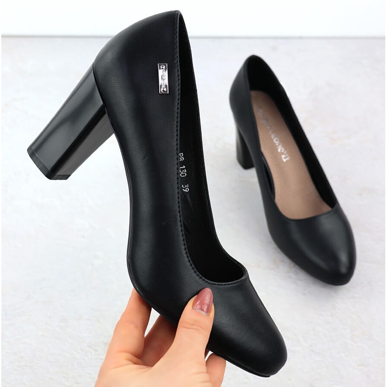 Lederpumpen auf dem schwarzen Sergio Leone PB130 Pfosten 1