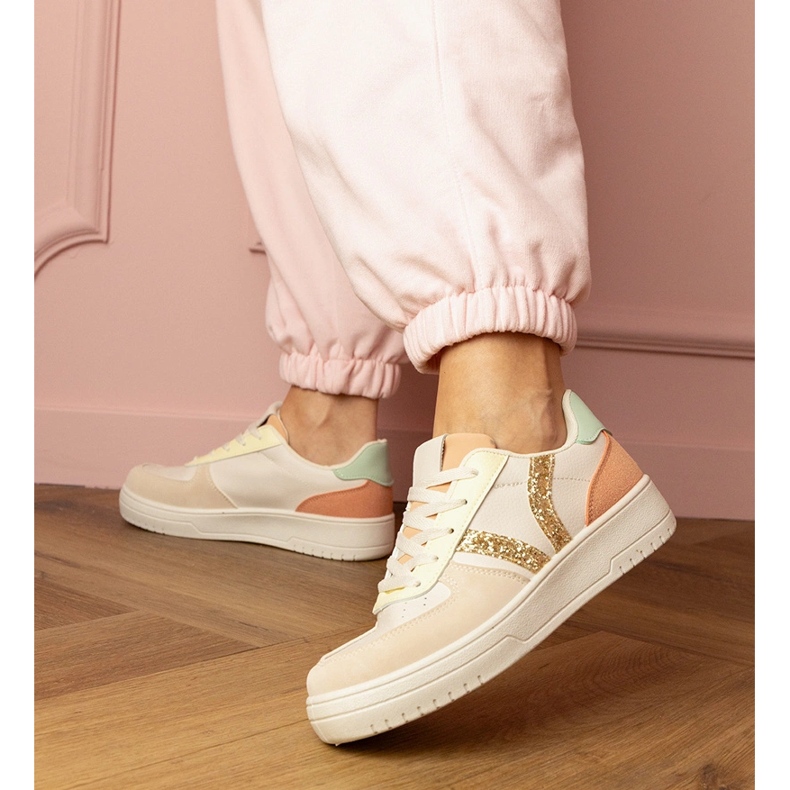 Beige Sneakers Sneakers mit Glitzer dekoriert 1