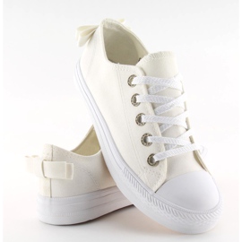 Weiße Damenturnschuhe mit Schleife 8935 White 2