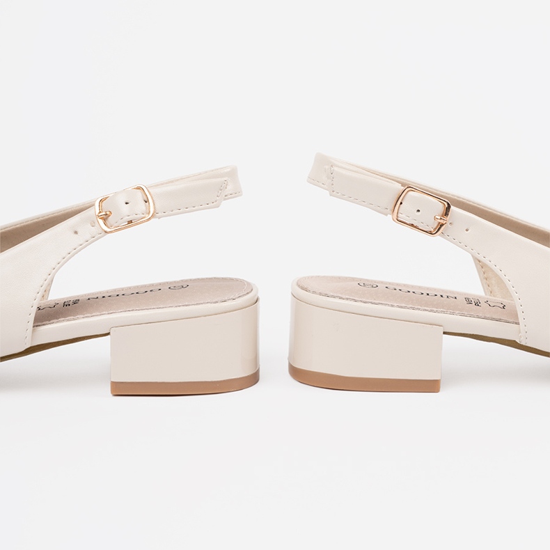 Leicht -tragende elegante niedrige Goodin -Sandalen beige 1