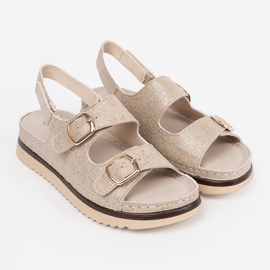 Goodin Beige Sandalen mit goldenen Elementen 1