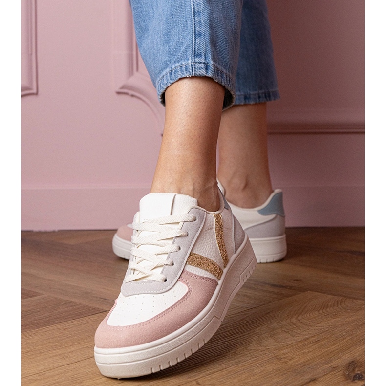 Mehrfarbige Turnschuhe mit Glitzer dekoriert weiß 1