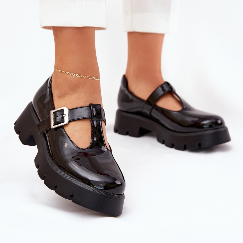 Bemalten Frauenschuhe mit einer Klemme auf der Plattform und flachen Absätzen schwarz 2