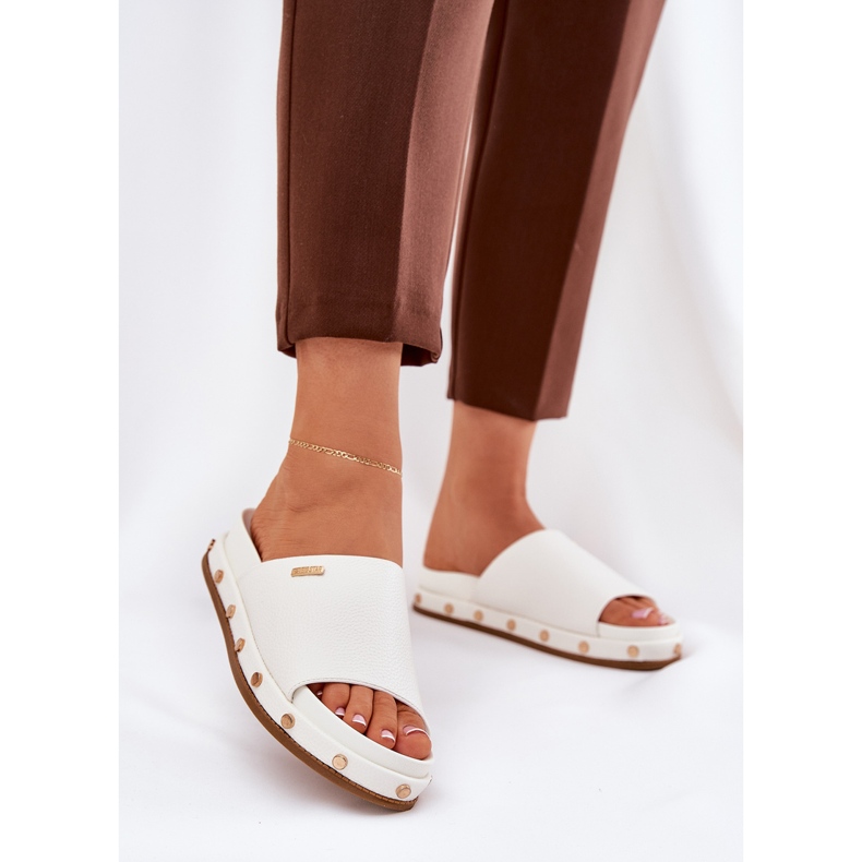 Frauenflip -Flops auf der Plattform mit Big Star RR274216 White Studs weiß 2