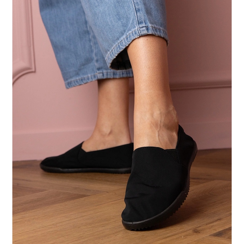 Slip -up -Sneaker für schwarze Frauen 1