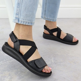 Frauen bequeme Sandalen für Klettverschlüsse Black Jezzi 24142 schwarz 6