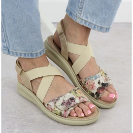 Damen bequeme Sandalen für Klettverschluss beige Jezzi 24142 6