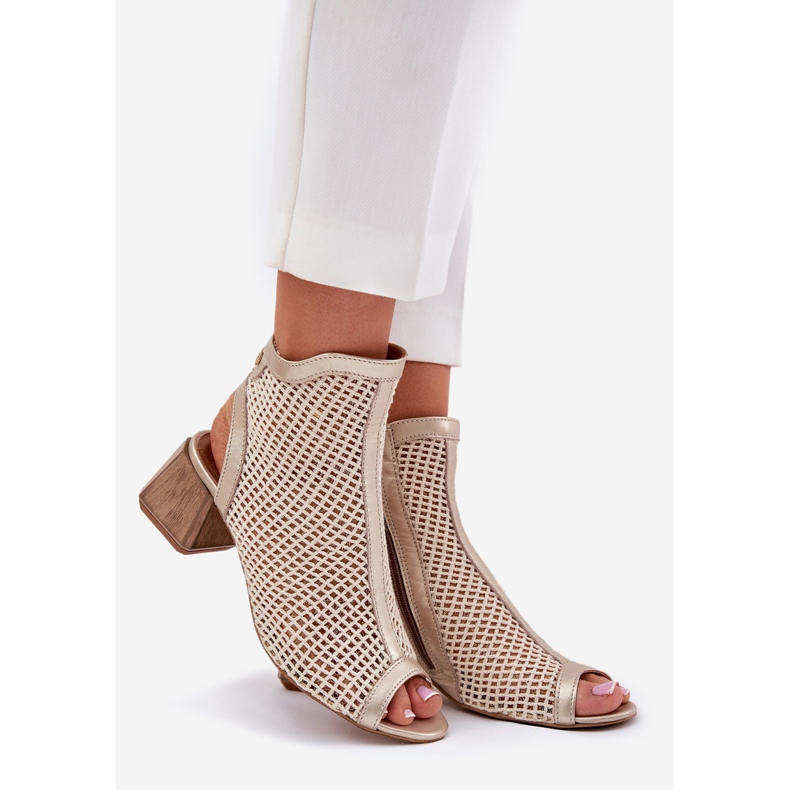Damen-Leder-High Heels mit einer offenen Maciejka-Ferse 06899-25 Golden-Bege beige 1