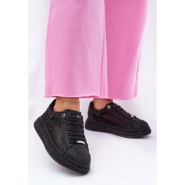 GOE Dekorierte Turnschuhe auf der schwarzen Plattform NN2N4021 2