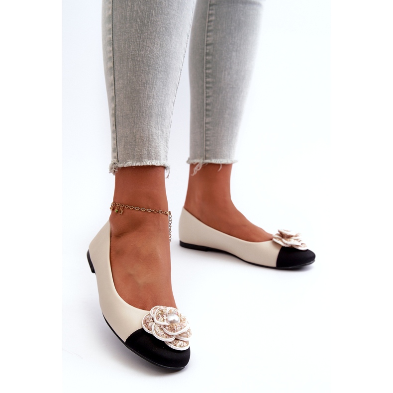 Seastar Frauen Ballerinas Eco Leder mit dekorativem Perlen Beige 1