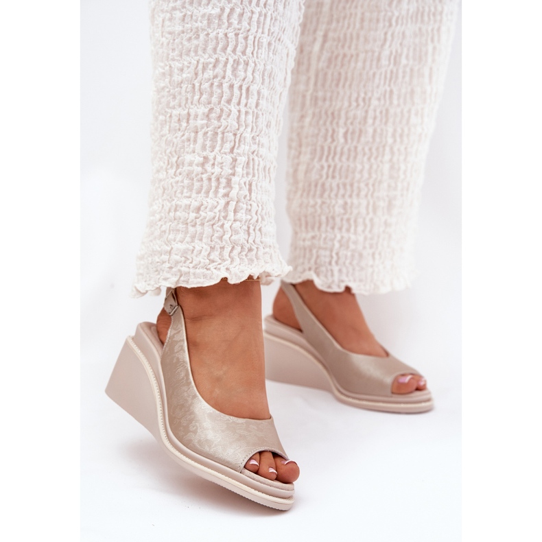 S.Barski Damen-Ledersandalen für Frauen am Keil S. Barski LR51-539 PLN golden 2