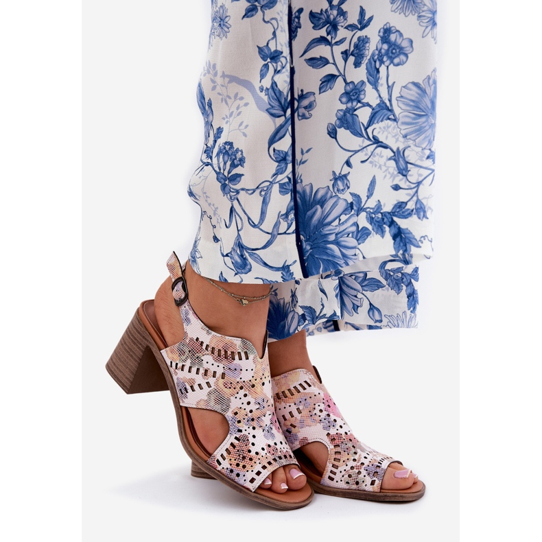 Jezzi Openwork Frauensandalen auf dem mehrfarbigen Beitrag 1