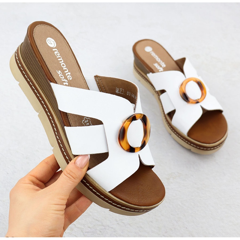 Damenlederflip Flops auf den weißen Keilen Remonte D2L52-80 1