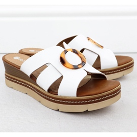 Damenlederflip Flops auf den weißen Keilen Remonte D2L52-80 2
