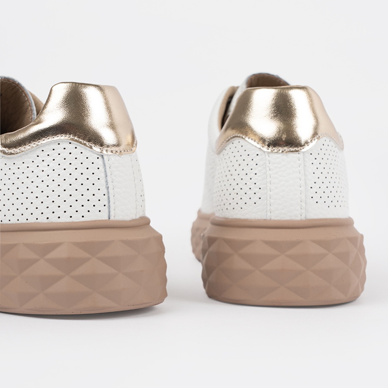 Weiß- und Beige -Turnschuhe mit Ledernadeln Sergio Leone 1