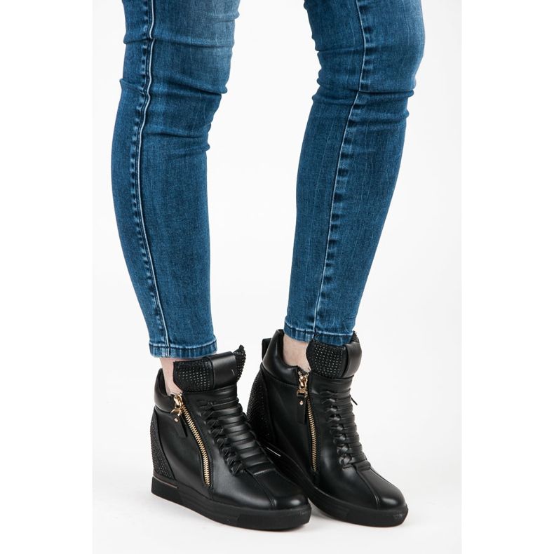 Schwarze Turnschuhe mit Reißverschluss 1