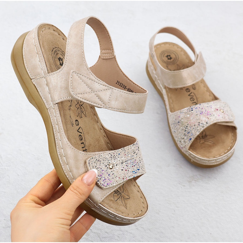Frauensandalen für Beige Evento 8988 1