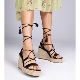 Schwarze Sandalen Espadrilles auf Keil 1