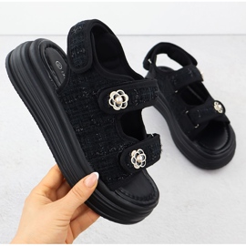 Frauensandalen auf der Plattform Czarne Potocki PY16337 schwarz 1