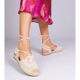 Flach -getötete Espadrilles Beige Sandalen 2