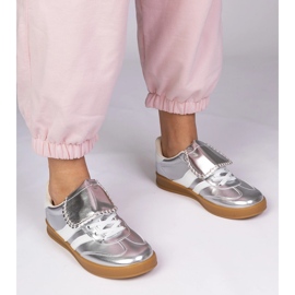 Silber -Turnschuhe Frauensport -Sneaker 1