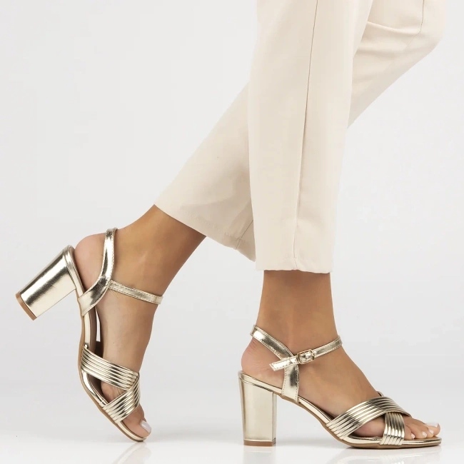 Filippo Damen -Ledersandalen für Frauen auf dem goldenen Pfosten DS6901/25 2