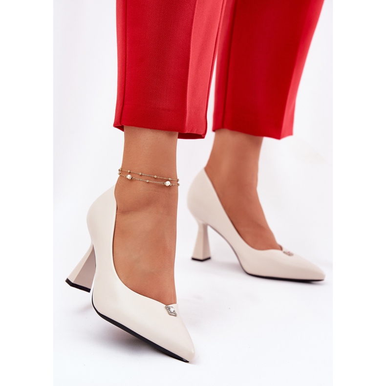 Elegante Pumpen auf dem erweiterten Vinceza 62222 Beige 2