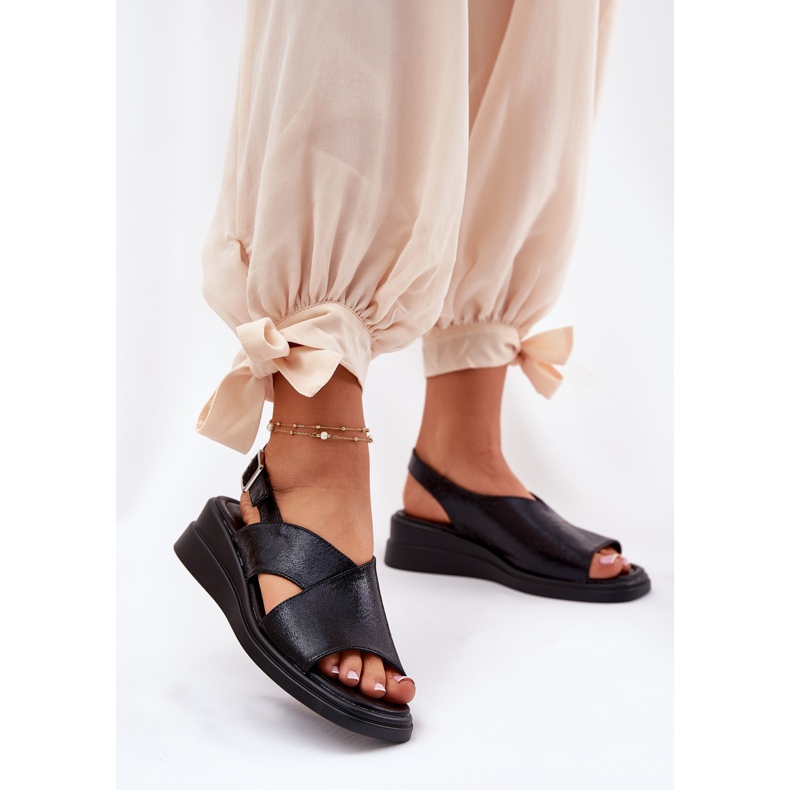 Jezzi Lackierte Frauensandalen auf Keil mit Öko -Leder schwarzes Leder 2