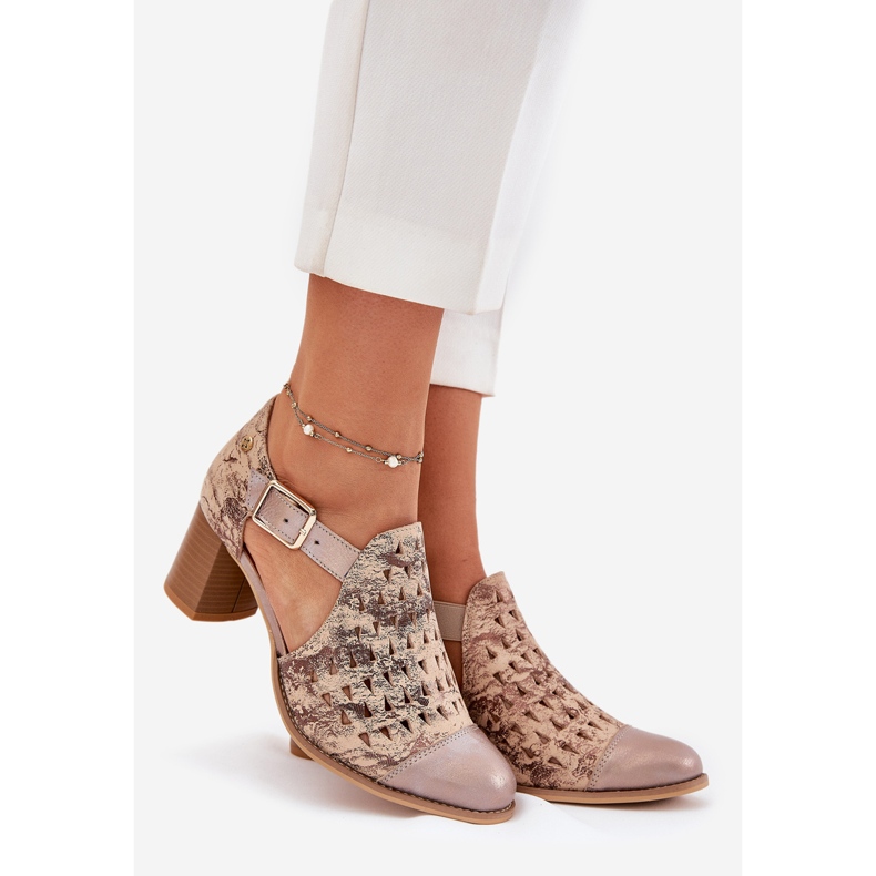 Frauen Leder Openwork Maciejka Stiefel 04962-43 Beige-Gold 1