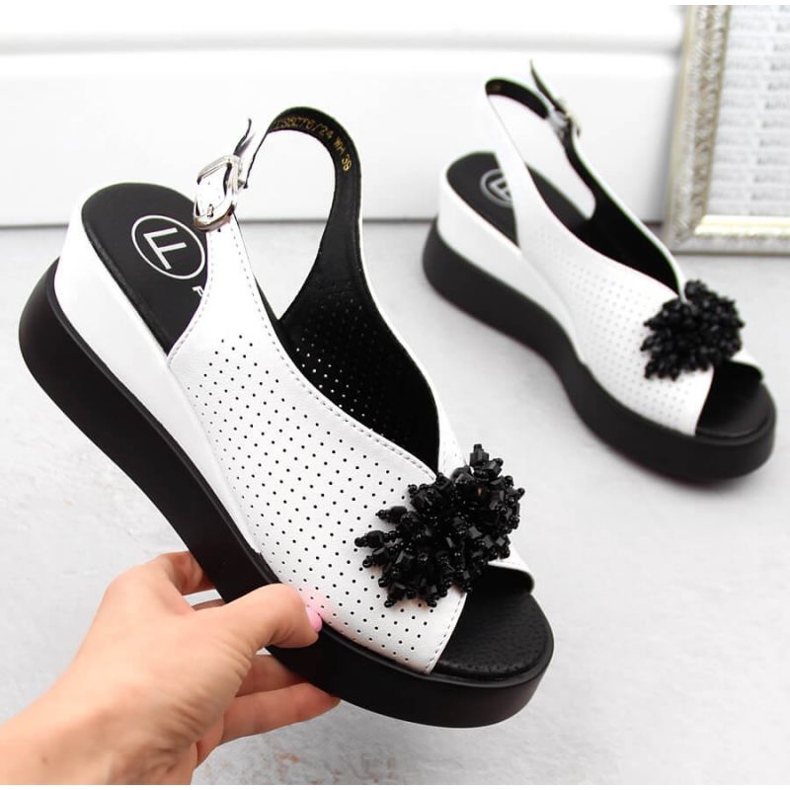 Keilsandaletten aus Leder mit Perlen Filippo W PAW529B weiß 1