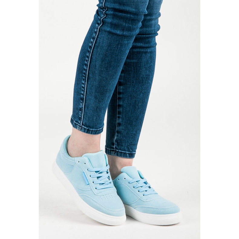 Turnschuhe auf der Plattform blau 1