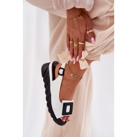 Damen -Ledersandalen mit einem Keil mit Dekoration Artiker 56C2157 Weiß 3