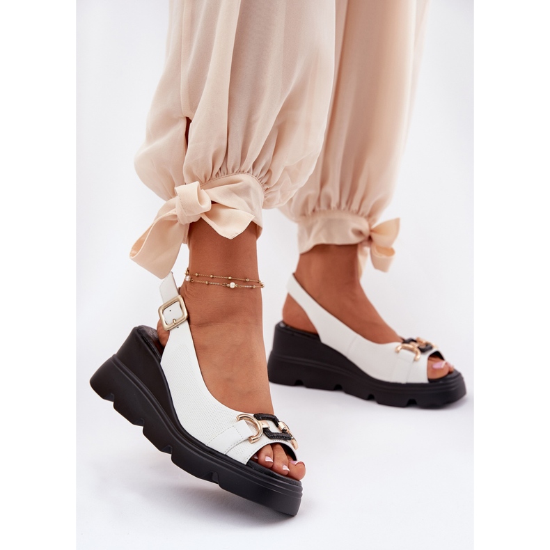 ARTIKER Damen -Ledersandalen auf Keil und Plattform mit Dekoration Artker 56C1588 Weiß 2