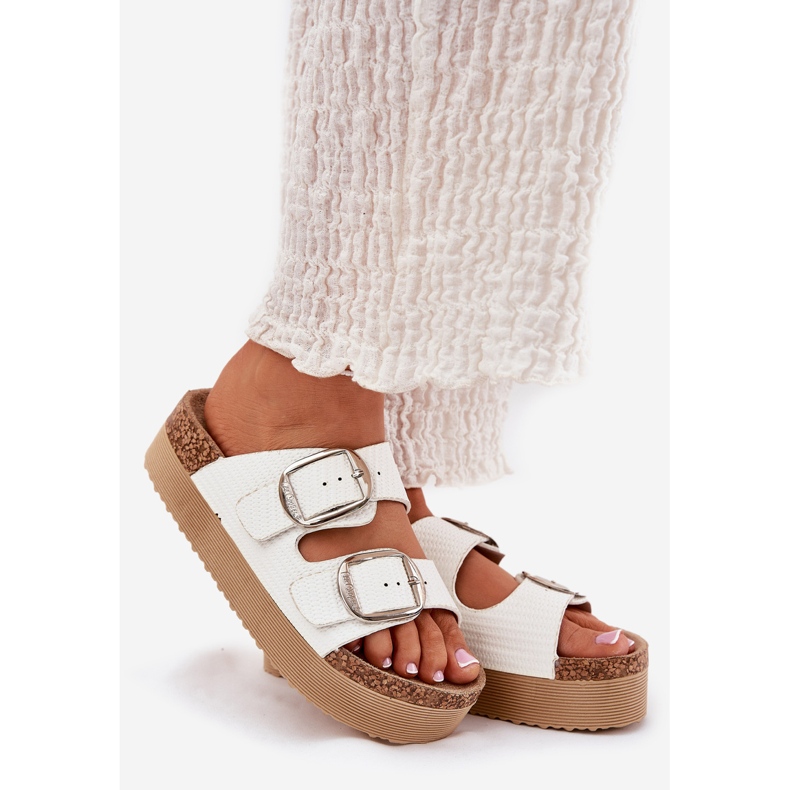 Frauenplattform Flip Flops mit Lee Cooper LCW-25-35-3496L Weiße Schnallen 1