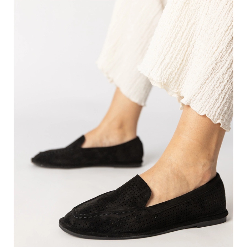 Schwarze Openwork -Slipper aus Ekozamsz 1
