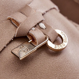 Gray Leder -Ladungsanlagen für Frauen beige 2