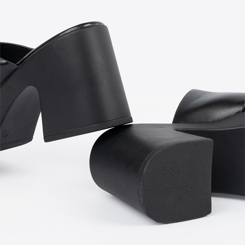 Seastar Schwarze Pantoletten mit hohem Absatz 1