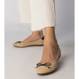 Beige Ballerinas verziert mit einer Schleife von Maddalena 4
